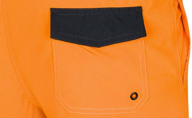 Orange/sorte herre badeshorts med lukket lomme bagpå